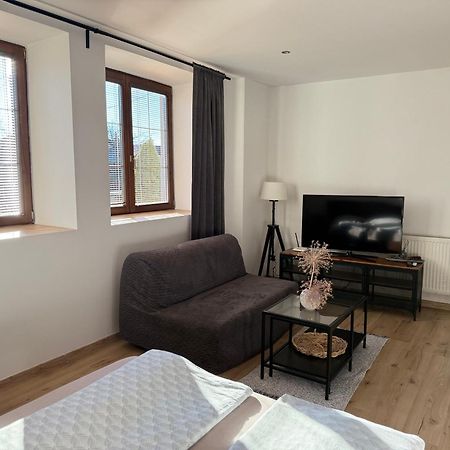 Apartment Dubnica Prejta Dubnica nad Vahom Bagian luar foto